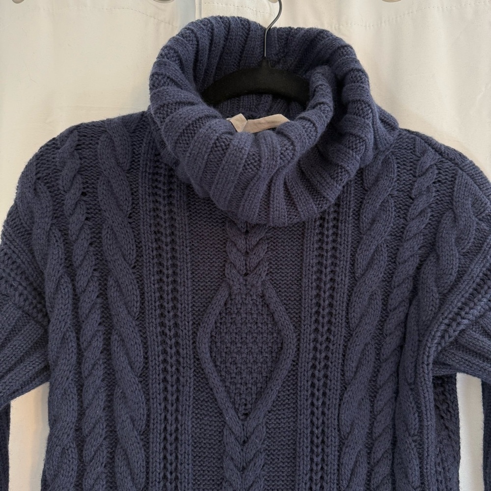 Athleta 100% Merino Wool Cable Knit Turtleneck Sweater Navy Women’s Small - Picture 5 of 11